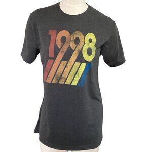 Graphic Tee 1998 Hula's Island Grill Monterey CA by Beantown Apparel Sz M 72K